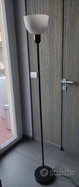Lampada da terra Ikea