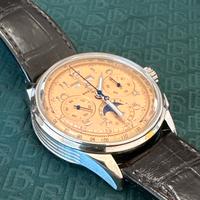 Breitling B25 Datora - premier