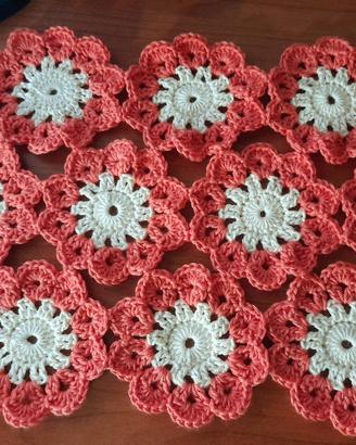 centro all'uncinetto 