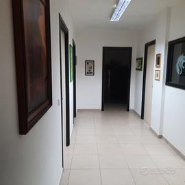 Ufficio/stanze a professionisti