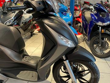 Piaggio Medley 125 S sport