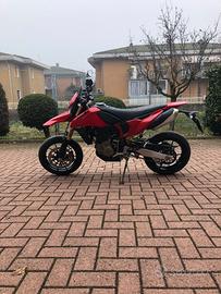 Ducati Hypermotard 698 Mono