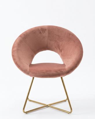 poltrona imbottita rosa
