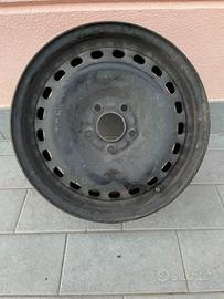 N.ro 4 cerchi R16 per ford Focus 2011