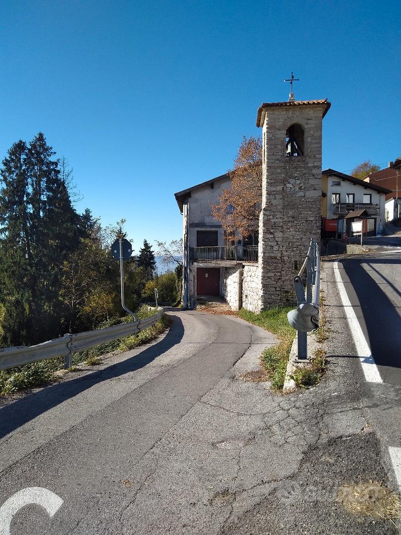 privato vende casa indipendente e terreno bosch - Vista 2