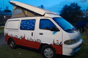 Camper KIA con tetto a soffietto, modello PREGIO