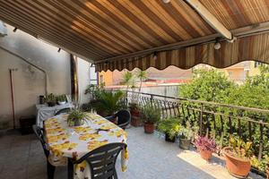 2 LOCALI A AFRAGOLA
