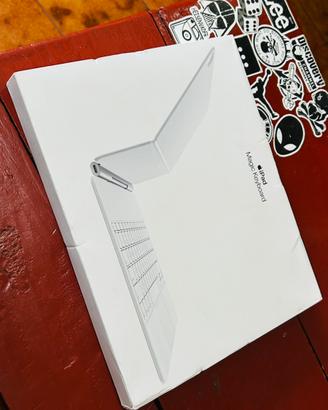 Apple magic key board per ipad Air 13"  M3/M4