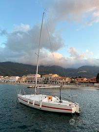 Barca a vela J24 ITA 284 Bluff