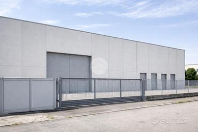 CAPANNONE A OSIO SOPRA