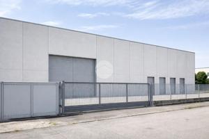 CAPANNONE A OSIO SOPRA