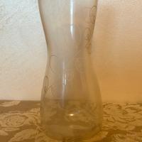 Vaso in vetro trasparente