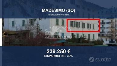 Immobile in asta di 131 m² con più di 5 locali a M