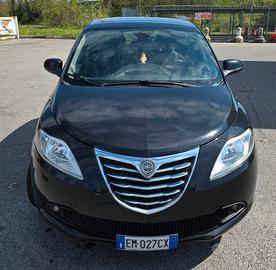 Lancia Ypsilon 1.2 69 CV 5 porte GPL Ecochic Silve
