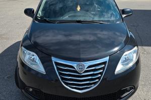 Lancia Ypsilon 1.2 69 CV 5 porte GPL Ecochic Silve