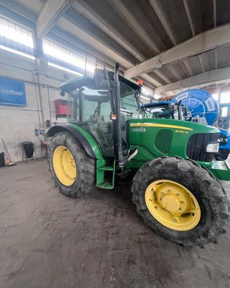 John Deere 5090 M
