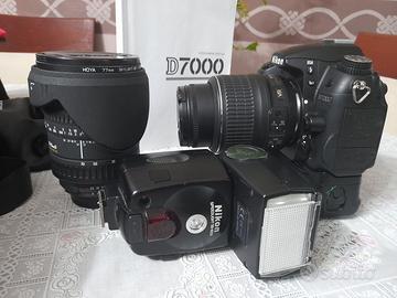NIKON D 7000