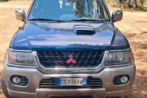 Mitsubishi Pajero Sport GLS