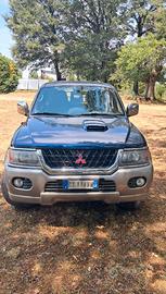 Mitsubishi Pajero Sport GLS