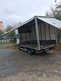 Autocarro Nissan Cabstar 45 q.li