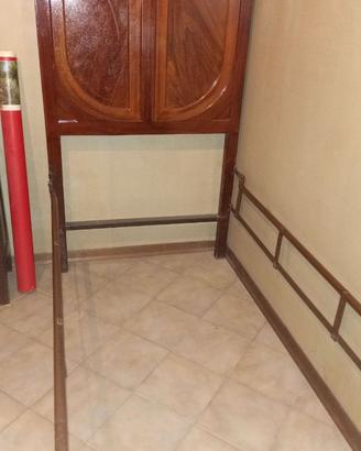 Letto antico in metallo
