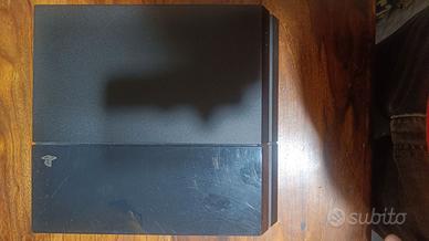 PlayStation 4  500 GB  15 videogiochi e due pad