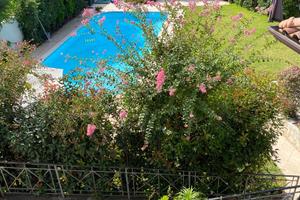 Villa con piscina per eventi compleanni