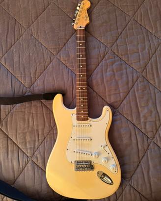 fender stratocaster del 2000 messico