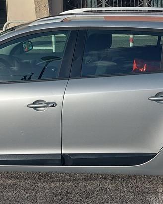 RENAULT MEGANE SPORTOUR 1.5 DIESEL 3a serie
