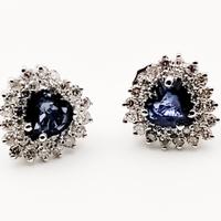 Orecchini cuore zaffiro e diamanti oro 18k