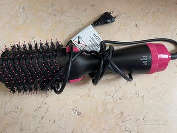 Spazzola asciuga e liscia capelli