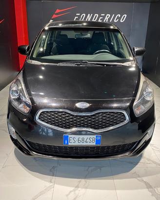 KIA Carens 1.7 DIESEL 7 POSTI