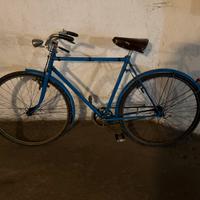 Bicicletta con freni a bacchetta