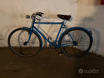 Bicicletta con freni a bacchetta