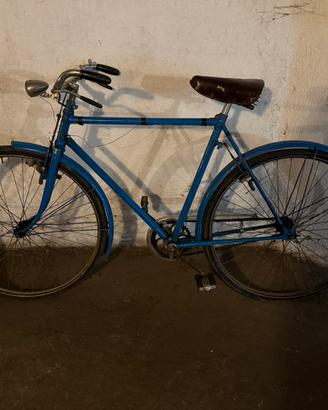 Bicicletta con freni a bacchetta