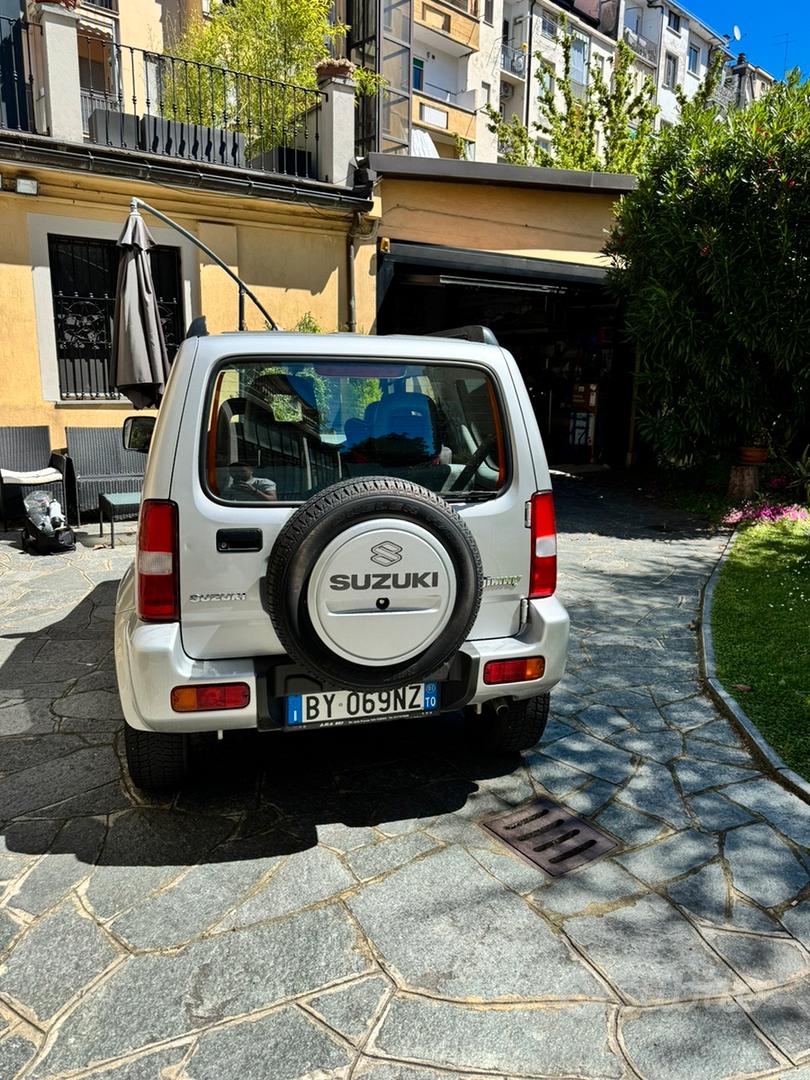 Suzuki Jimny 2001 photo 4