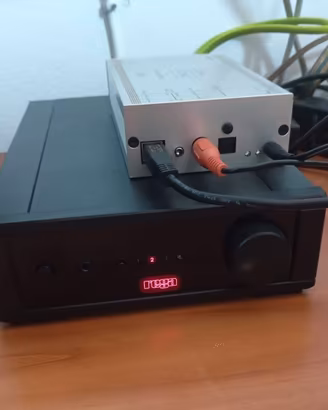 REGA io amplificatore come nuovo