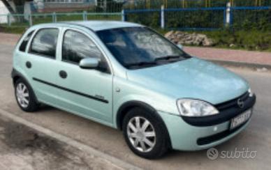 Opel corsa serie C 2002 mille a benzina da rottama
