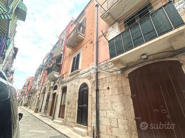 6 LOCALI A BARLETTA