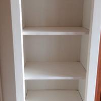 Arredamento in blocco. 