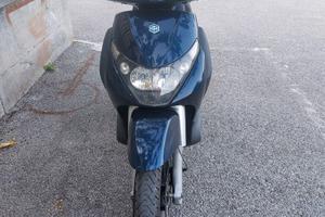 Beverly 125