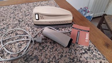 spazzola elettrica aspirante per abiti vintage