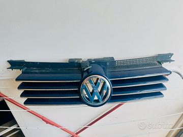 grille emblème golf bora