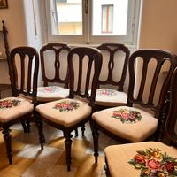 Tavolo rotondo e 6 sedie vintage in legno