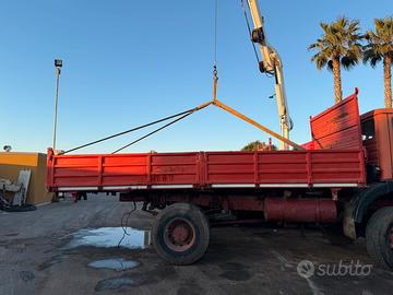 Cassone camion ribaltabile