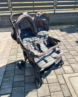 Passeggino gemellare nuovo
