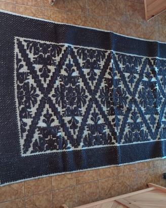 Tappeto artigianale sardo in lana