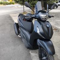 Piaggio Beverly 300 - 2023