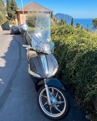 Scooter Liberty 150
