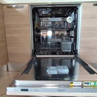 Lavastoviglie da incasso Hotpoint Ariston HIC3C34
